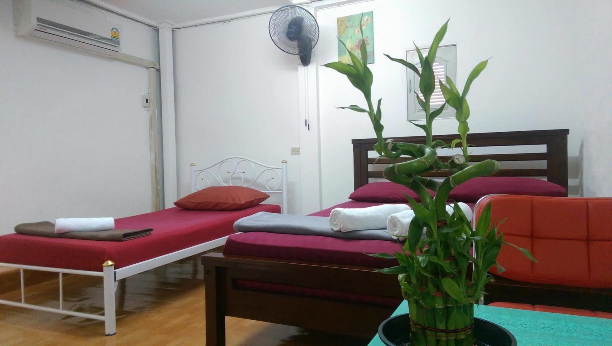 בנגקוק Mint Hostel מראה חיצוני תמונה