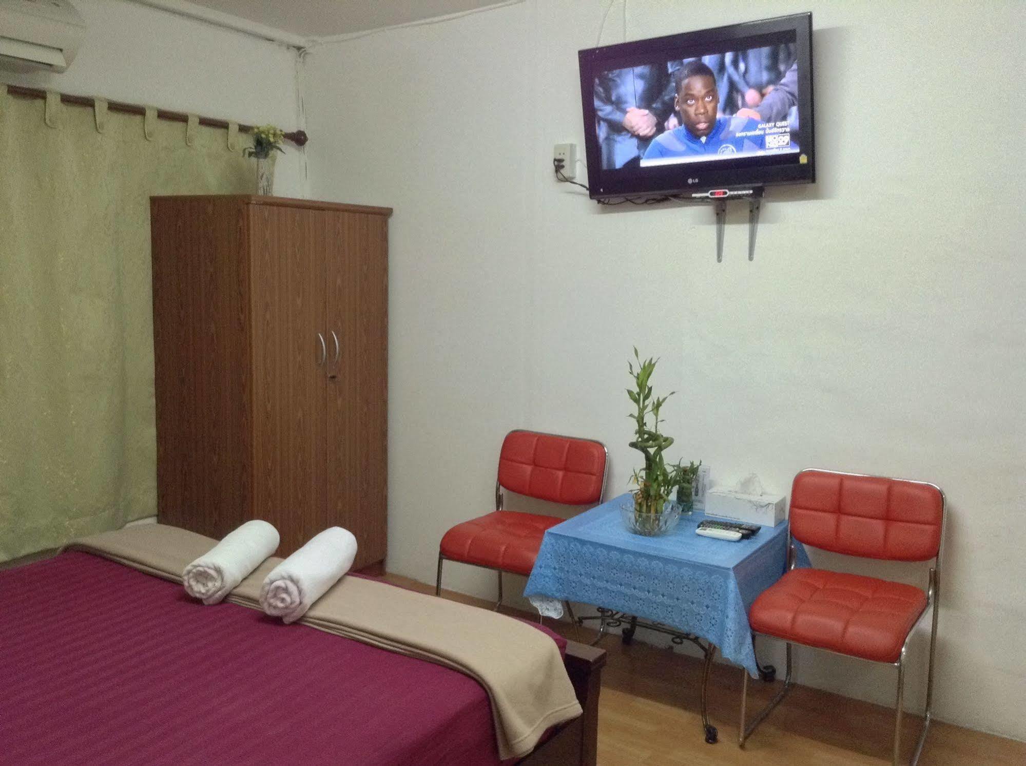 בנגקוק Mint Hostel מראה חיצוני תמונה